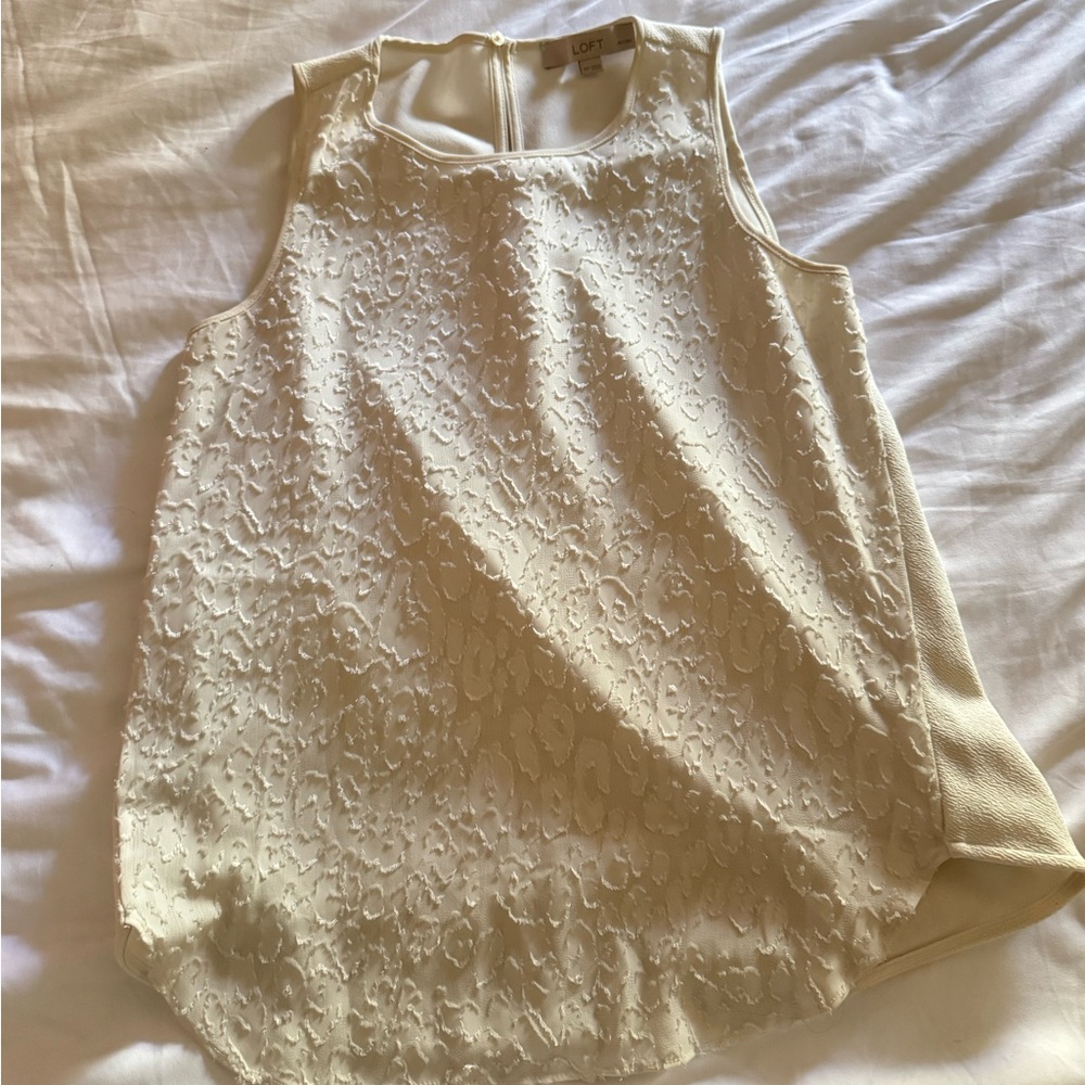 LOFT Textured Cream Sleeveless Blouse